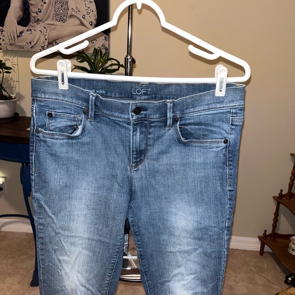 Ann Taylor LOFT Modern Skinny Ankle Jeans - 8 - Picture 2 of 8